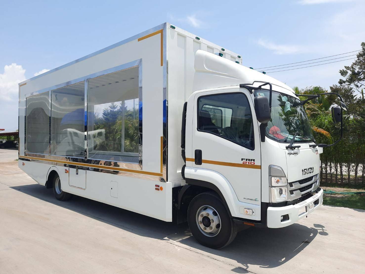 รถตู้สไลด์ แทนทับ